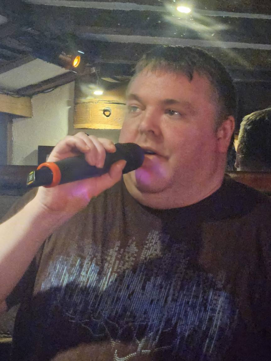 Little clip of Karaoke&nbsp;Huw